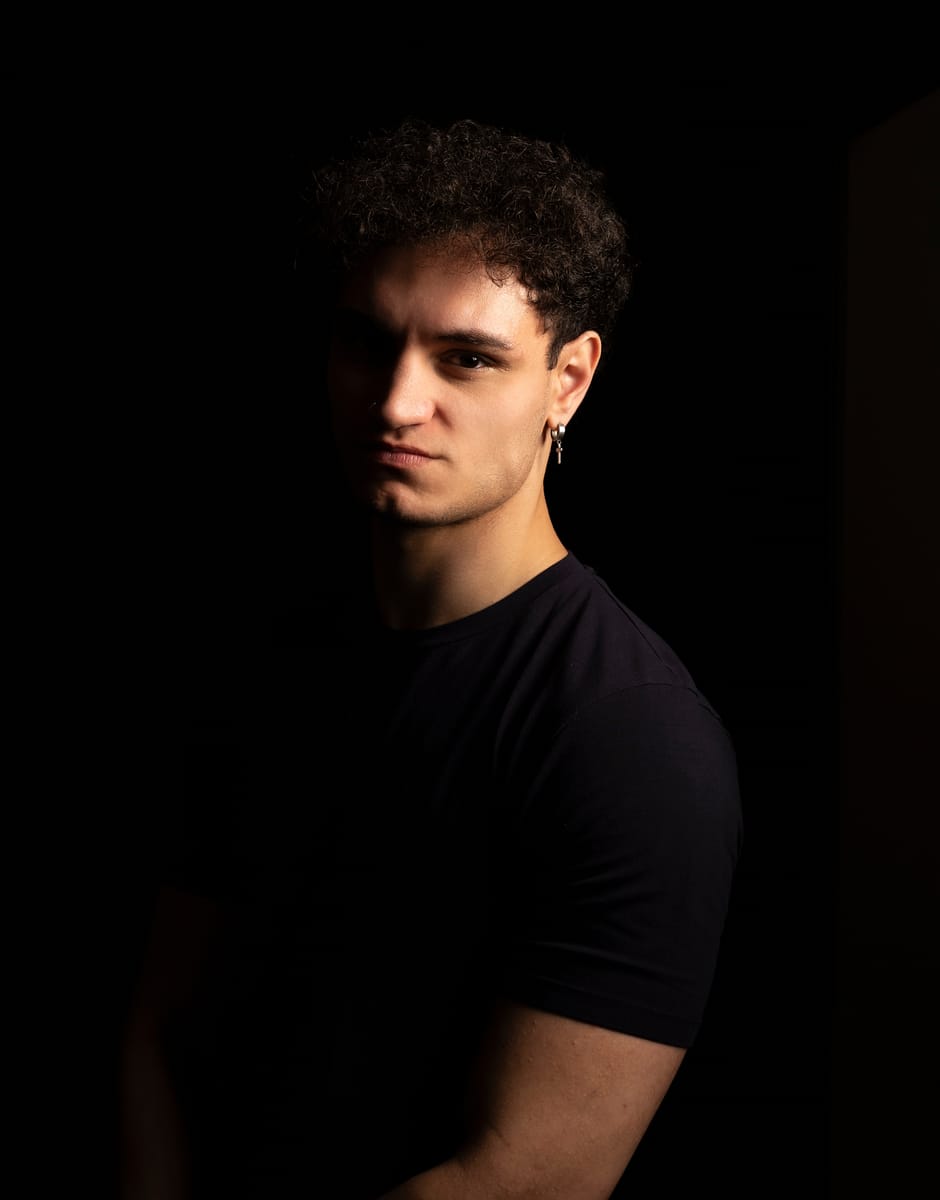 Tom Bruzzone — book 13